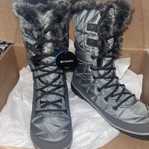 Columbia Heavenly Omni-Heat snow boots